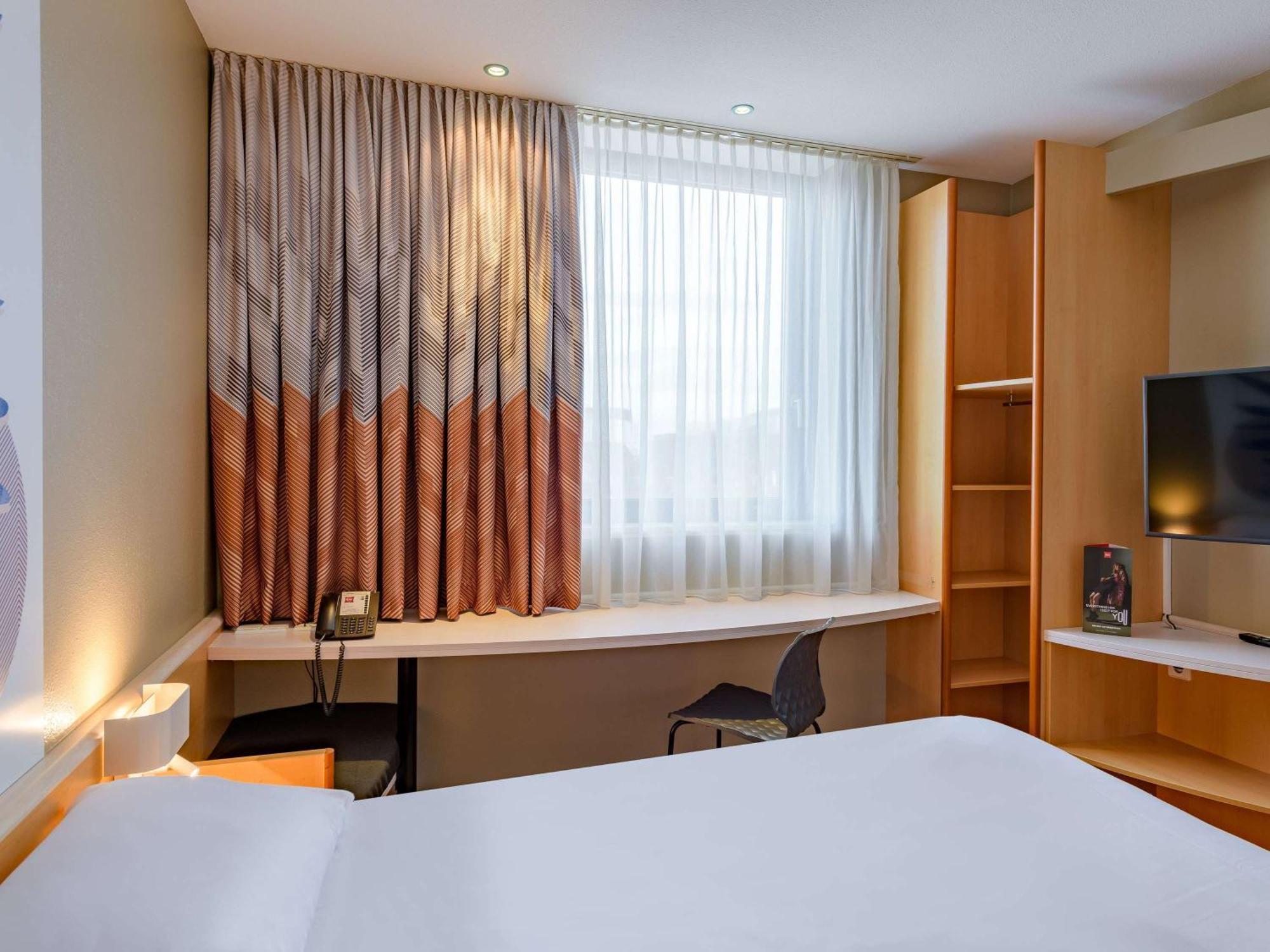 Ibis Heilbronn City Экстерьер фото