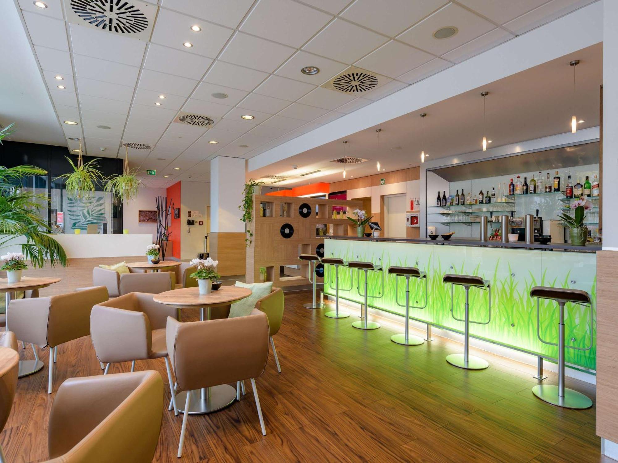 Ibis Heilbronn City Экстерьер фото