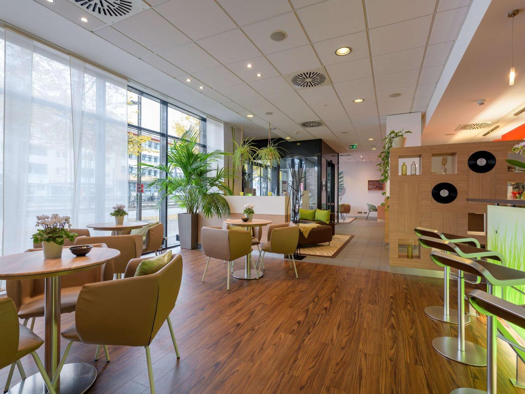 Ibis Heilbronn City Экстерьер фото