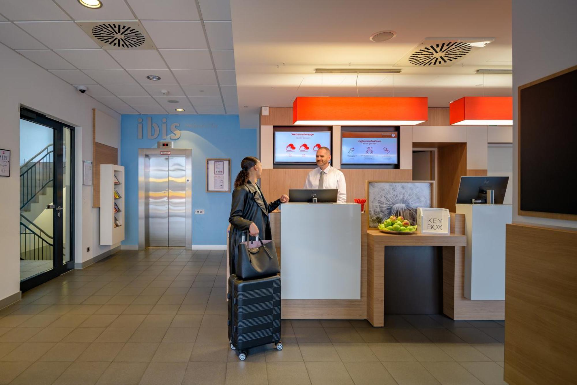 Ibis Heilbronn City Экстерьер фото